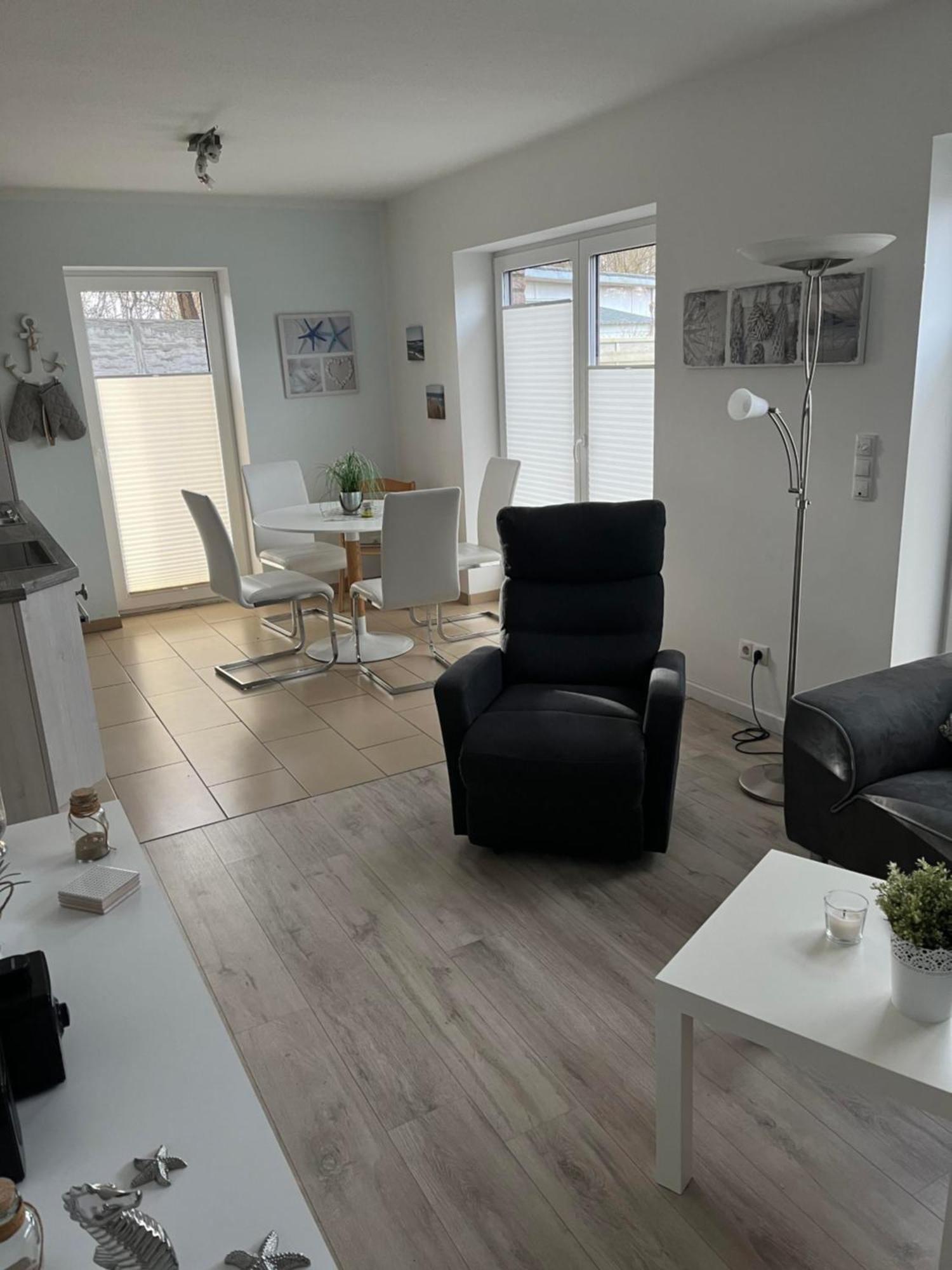 Ferienwohnung Voelker Häven Exterior photo